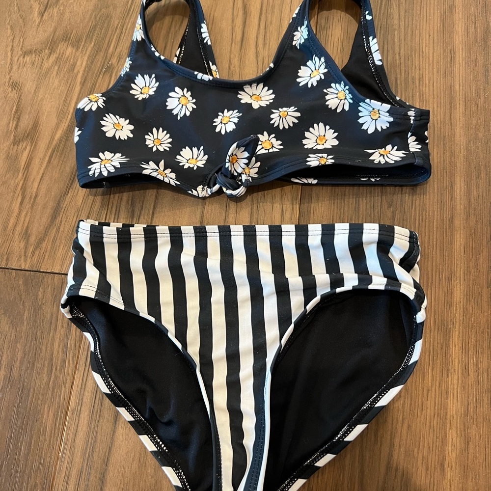 Old Navy Floral Striped Bikini 2 Piece Swimsuit S 6/7
